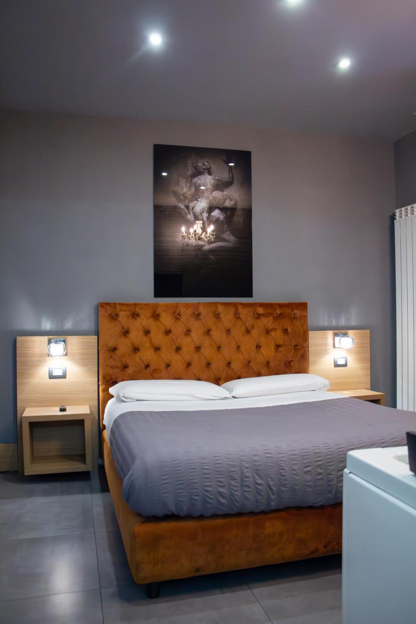Beb Umberto I Napoli Hotel ภายนอก รูปภาพ