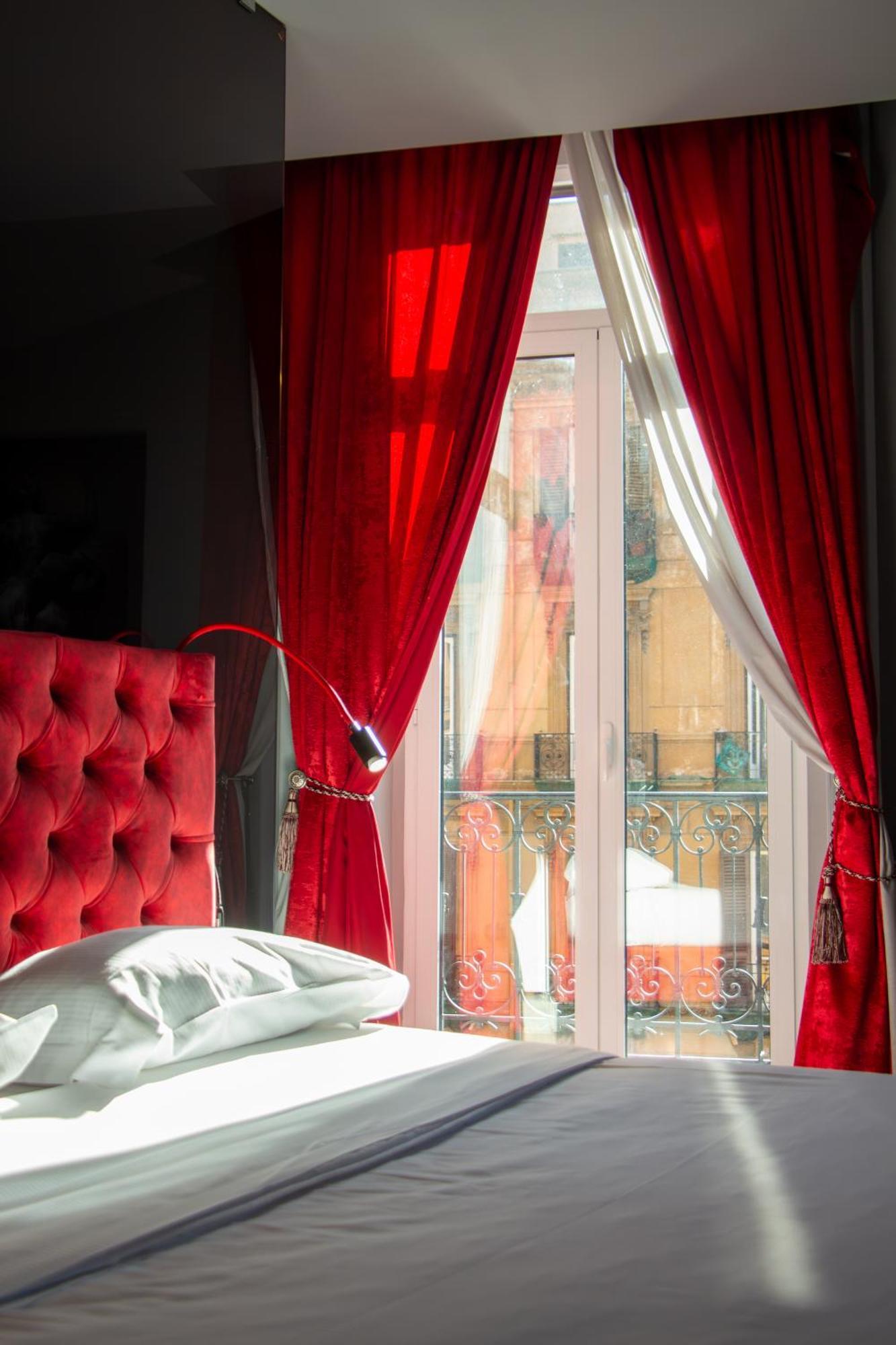Beb Umberto I Napoli Hotel ภายนอก รูปภาพ
