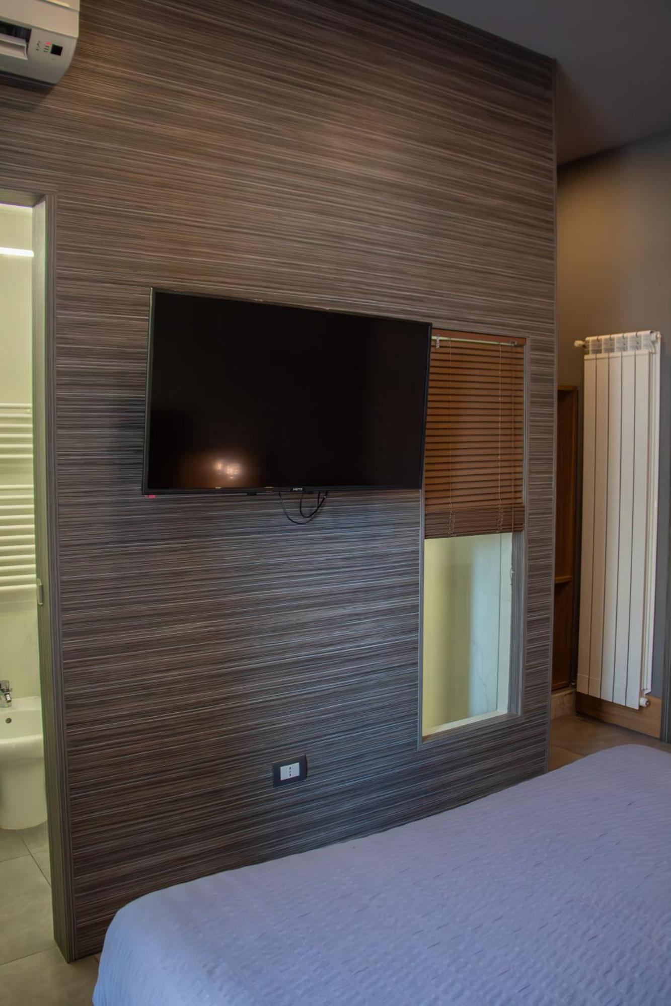 Beb Umberto I Napoli Hotel ภายนอก รูปภาพ